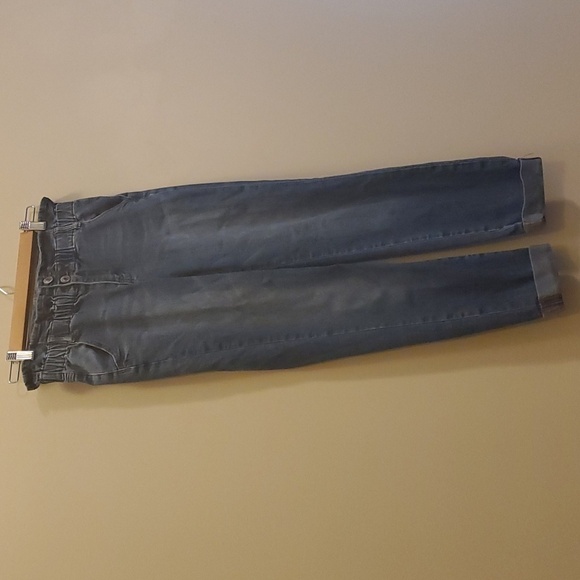 Almost Famous Denim size small S unique cuffed high rise skinny jeans - Picture 5 of 16